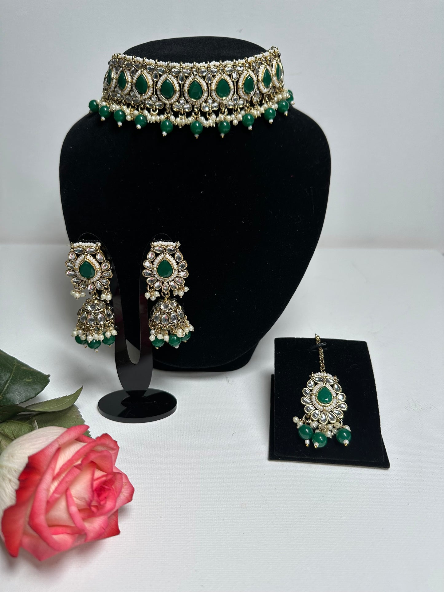 Kundan Choker Set