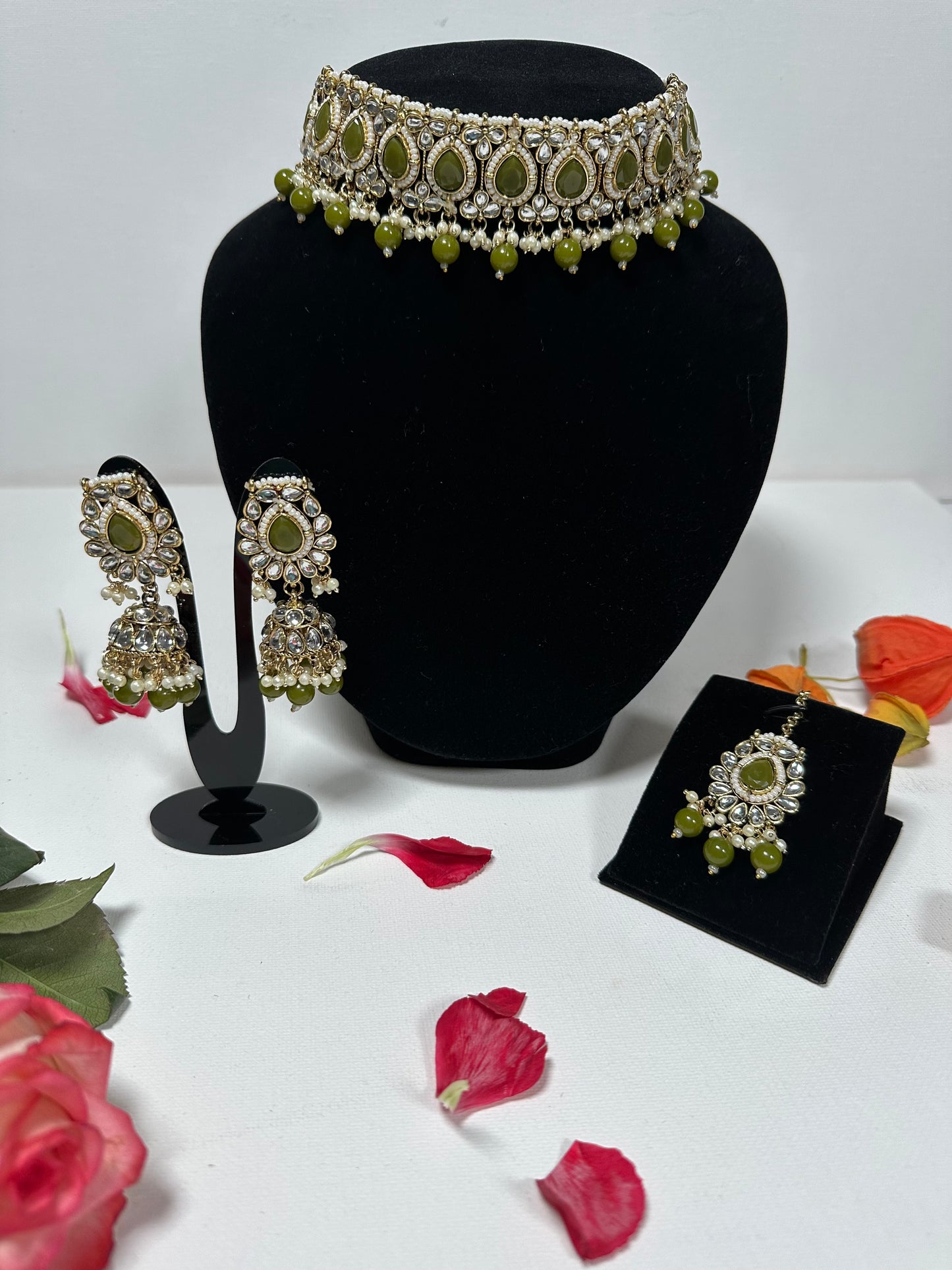 Kundan Choker Set